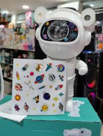 Proyector LED Astronauta 2 en 1 | Bocina Bluetooth con Control